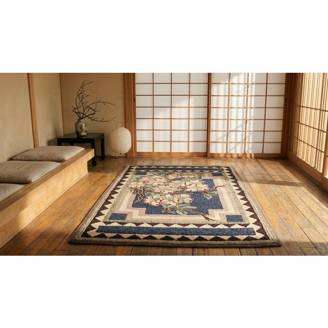 Early 20th Century 1920s Gray Floral Traditional Floral Antique American Hooked Rug 2'9" X 4'2" Handknotted Wool Carpet For Sale - Image 5 of 7