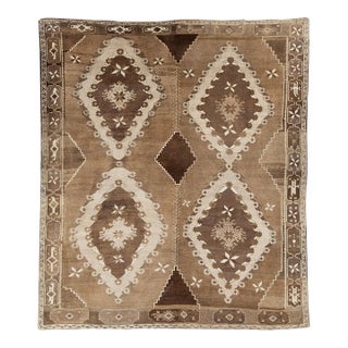 Galerie Shabab Collection Mid-20th Century Turkish Anatolian Room Size Carpet For Sale