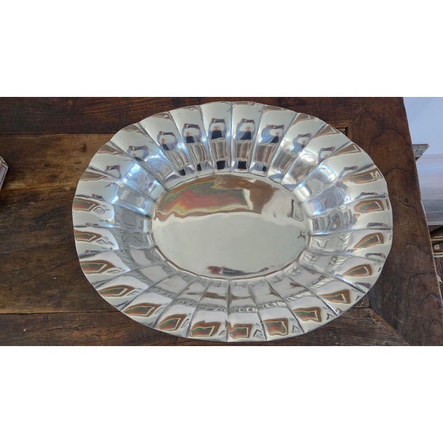 Vintage Mexican Polished Aluminum Scallop Shell Bowl, Attributed to Old Town Imports For Sale - Image 4 of 14
