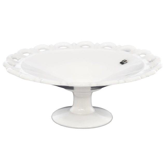 1960s 1960s Farmhouse White Open Work Loop Rim Bowl For Sale - Image 5 of 5