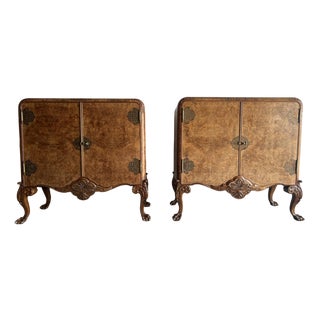 Burr Walnut Veneer Nightstands on Cabrio Legs, 1919, Set of 2 For Sale