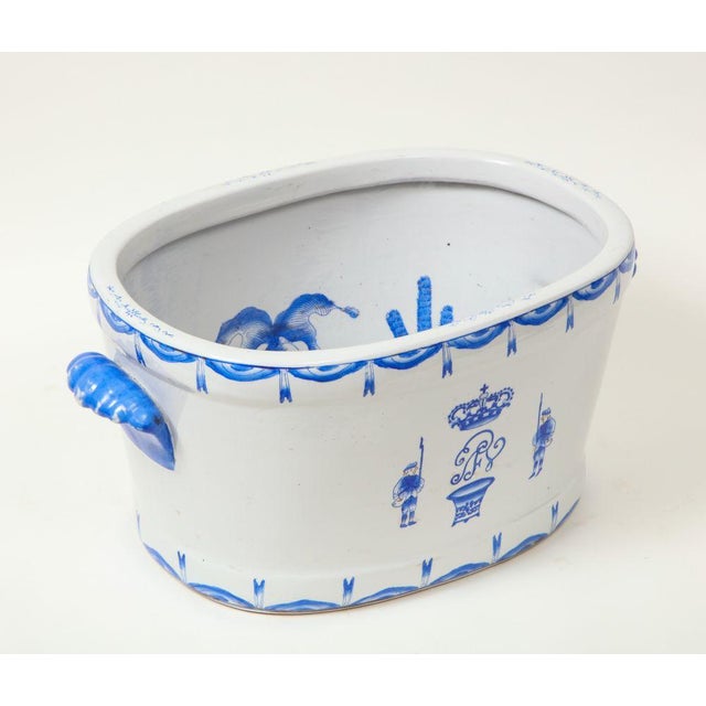 Ceramic Chinese Export Style Porcelain Oval Basin For Sale - Image 7 of 11