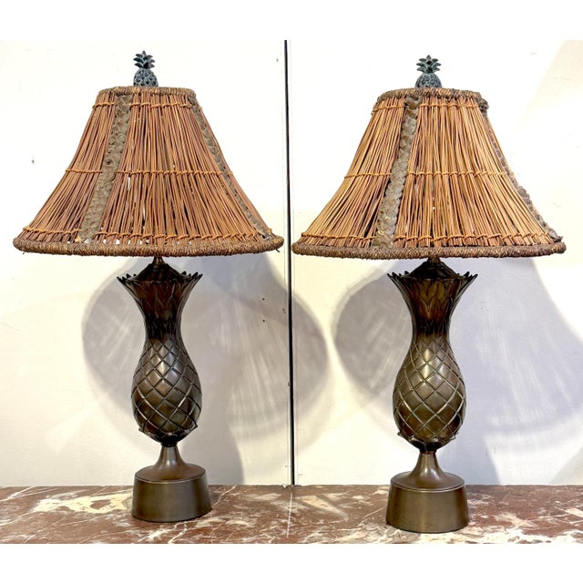 English 1990s Coastal Bronze Pineapple Lamps, Custom Rattan Shades & Pineapple Finials - a Pair For Sale - Image 3 of 12
