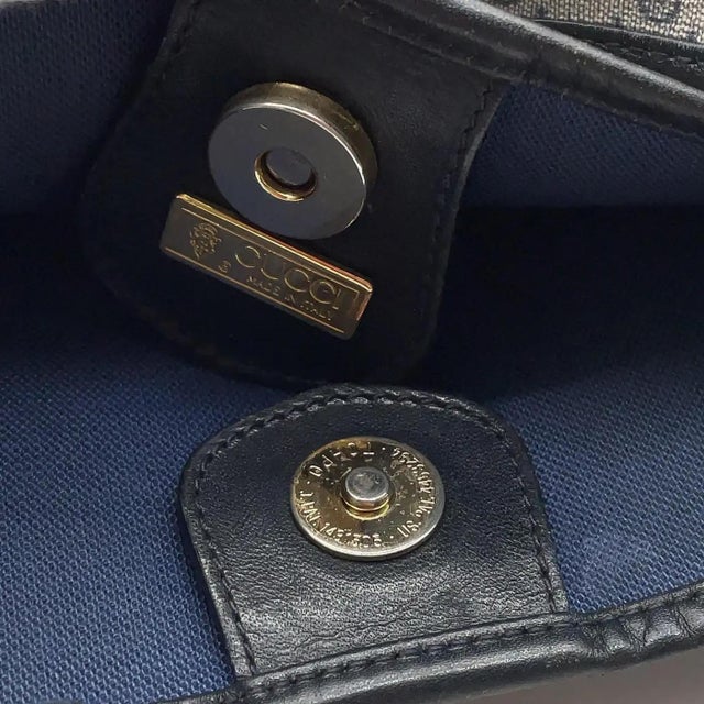 20th Century Gucci Navy Leather and Microguccissima Monogram Canvas Tote Bag For Sale - Image 18 of 18