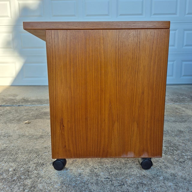 1970s Jesper International Danish Modern Rolling Teak Desk Work Table Cart For Sale - Image 12 of 14