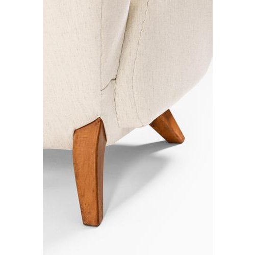 Wingback Easy Chair in Elm and Fabric, 1940s For Sale - Image 11 of 12