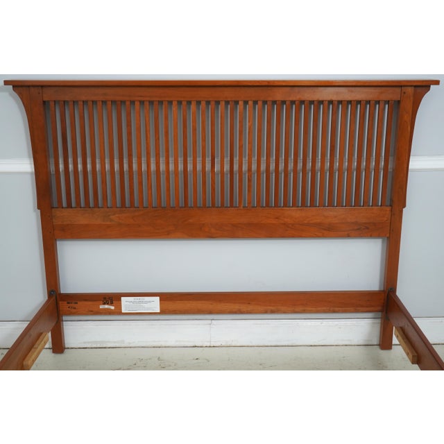 Mission Stickley Queen Size Cherry Mission Bed For Sale - Image 3 of 17