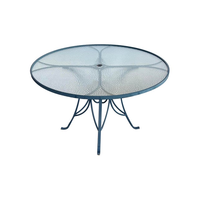 Traditional Vintage Brown Jordan Aluminum Round Table With Four Arm Chairs For Sale - Image 3 of 8