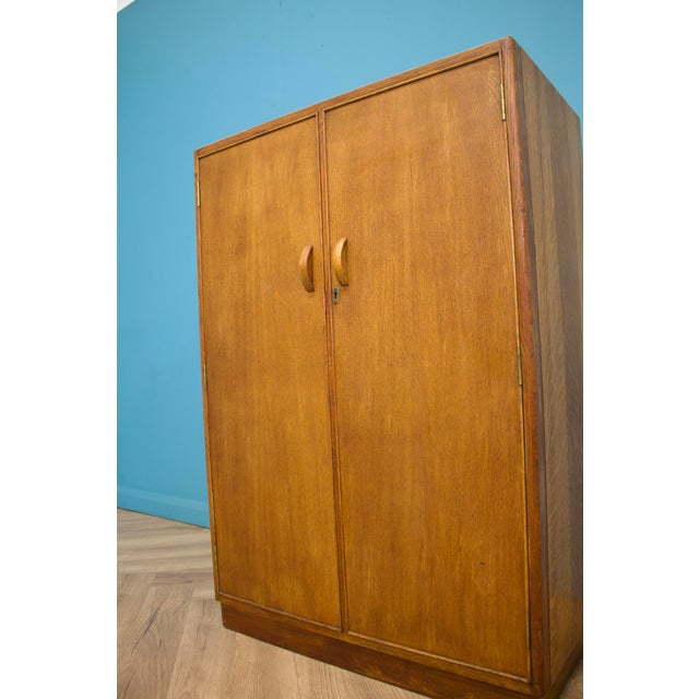 1950s Art Deco Oak Compact Wardrobe from Austinsuite, 1950s For Sale - Image 5 of 11