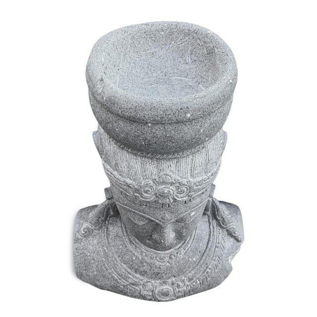 Beautiful solid stone garden dewi Sri statue bowl. Hand carved with exquisite details and very nice expression. Useful...