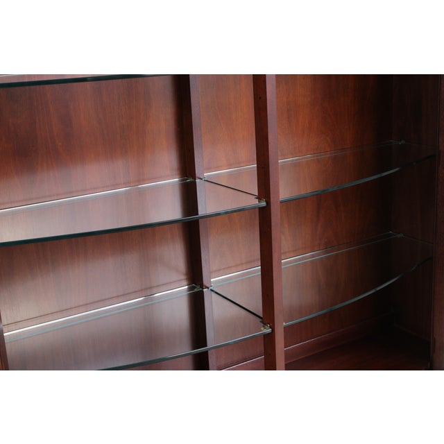1990s Baker Historic Charleston Bow Front Mahogany China Cabinet For Sale - Image 5 of 17