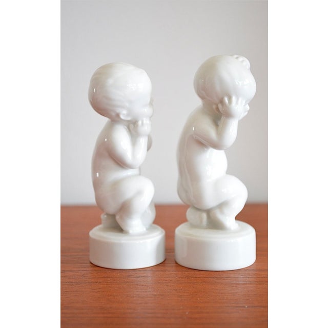 Bing & Grondahl Children Figurines by Svend Lindhart for Bing & Grondahl, 1970s, Set of 2 For Sale - Image 4 of 9