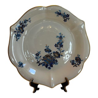 1980s Lenox "Pagoda" Pattern 11 Inches Diameter Cake Platter Scalloped Edges, Floral Design in Ivory and Blue With 24k Gold Trim For Sale