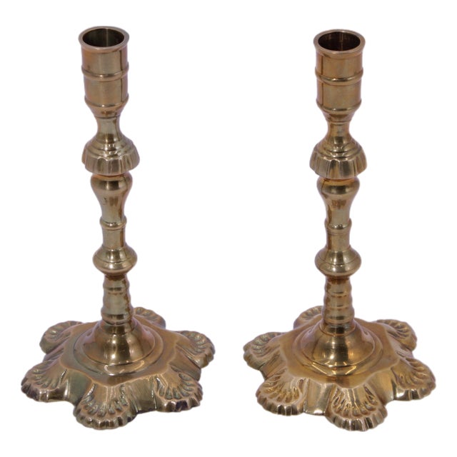 1980s Pair of Mottahedeh Winterthur Collection Brass Candlesticks For Sale