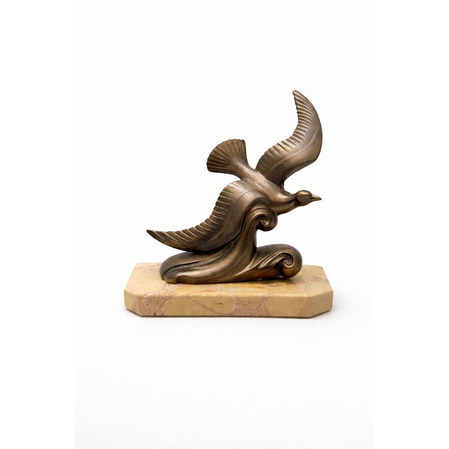 Brown Art Deco French Stylized Bird Sculpture with Giallo di Siena Marble Vide-Poche, 20th Century For Sale - Image 8 of 8