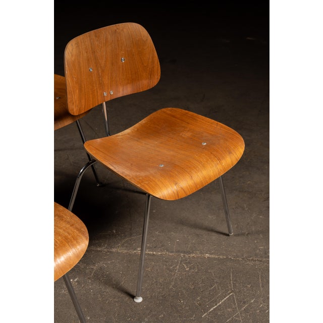 Brown Set of Six Mid-Century Eames DCM Dining Chairs by Herman Miller For Sale - Image 8 of 18