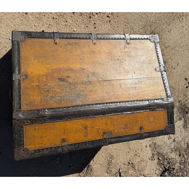 19th Century Canted Top Trunk in Mustard Paint For Sale - Image 4 of 11