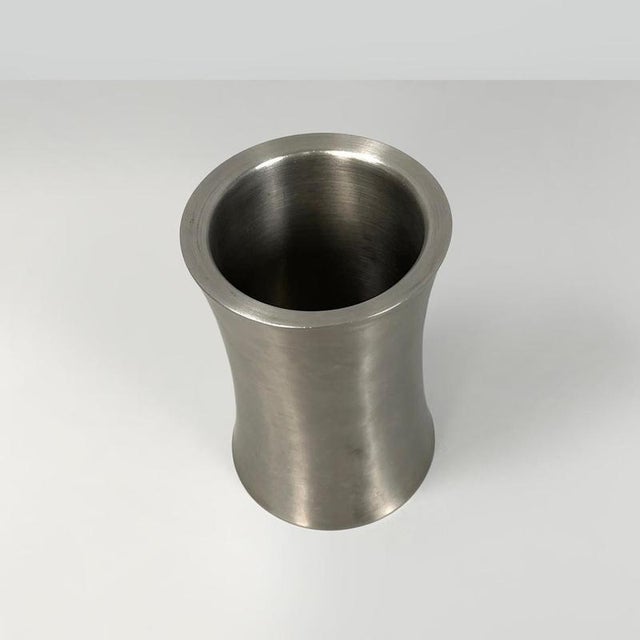 Italian Silver Colored Round Vase in Stainless Steel, 2000s For Sale - Image 4 of 14