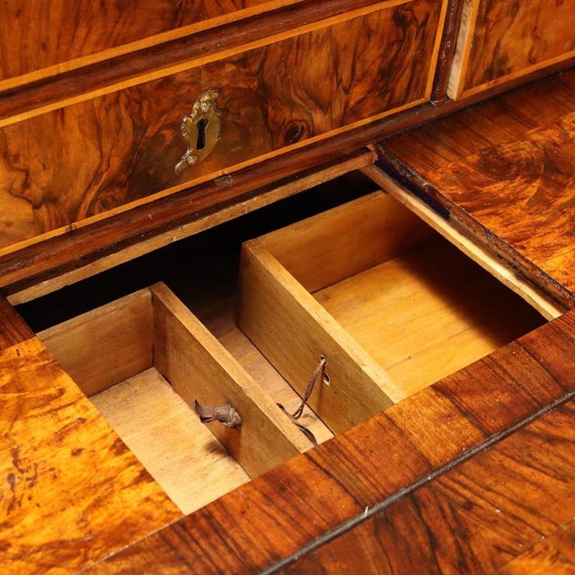18th Century Walnut and Walnut Burl Bureau For Sale - Image 9 of 16