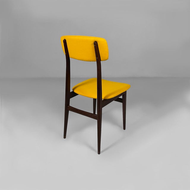 Mid-Century Modern Italian Chairs in Wood and Yellow Fabric, 1960s, Set of 6 For Sale - Image 6 of 17