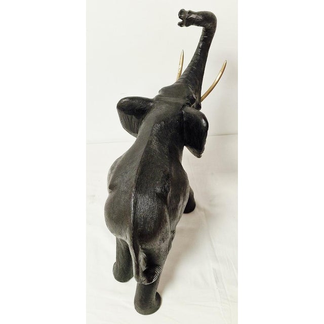 Wood Sculpture Carved in Ebony, Asia, Early 1900s For Sale - Image 3 of 17
