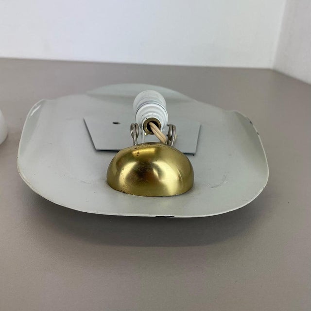 Shell Wall Light by Wilhelm Wagenfeld for Peill & Putzler, Germany, 1950s For Sale - Image 13 of 18