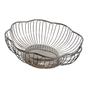 Silver Plated Metal Fruit or Bread Wire Basket Bowl With Scalloped Edges 5009b