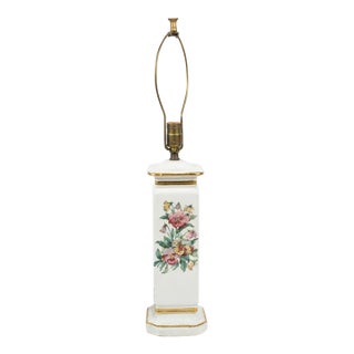 Vintage Hand-Painted Floral White Ceramic Table Lamp Base With Gold Gilt Trim – Classic Mid-Century Traditional For Sale