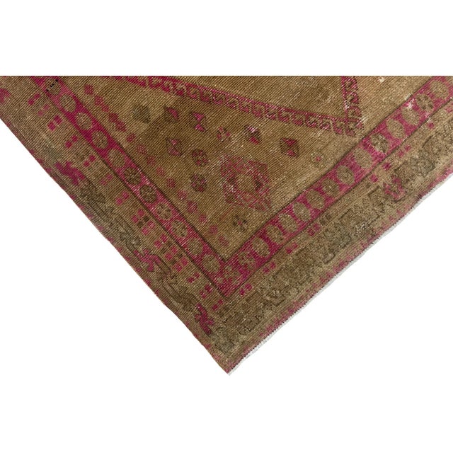 Vintage Middle Eastern Hand-Knotted Rug For Sale - Image 4 of 6