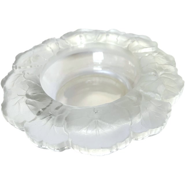 1980s 1980s Frosted Crystal Floral Wine or Champagne Bottle Coaster, Lalique Attributed Honfleur Geranium Pattern France – Sold Individually For Sale - Image 5 of 10