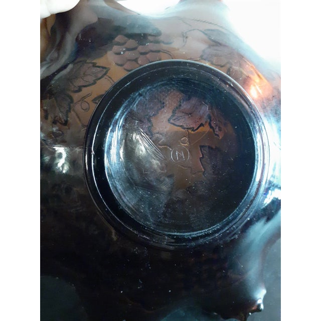 1950s Vintage Northwood Grape Cable Amethyst Ruffled Carnival Glass Bowl For Sale - Image 5 of 7