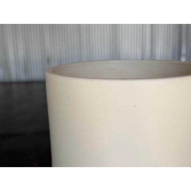 Gainey Pottery 1960s Gainey Ceramics P-16 Chalice Planter - Mid Century Modern LaVerne Ceramic Pot For Sale - Image 4 of 9