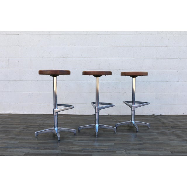 Mid-Century Modern Set of 3 Mid-Century Modern Butcher Block & Chrome Swivel Bar Stools, 1970s For Sale - Image 3 of 18