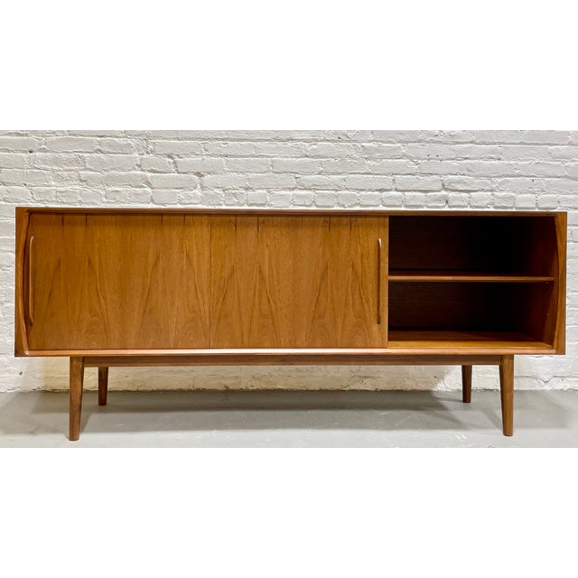 Classic + Long Mid Century Modern Styled Danish Credenza | Teak Media Stand | Handmade Sideboard For Sale In New York - Image 6 of 16