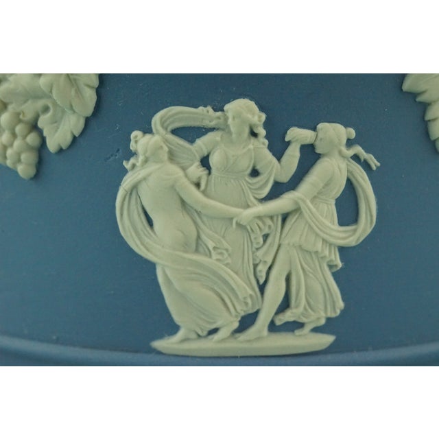 Neoclassical Cachepot Vase in Blue Jasperware with Classical Scenes from Wedgwood, Staffordshire, England, 1920s For Sale - Image 15 of 18