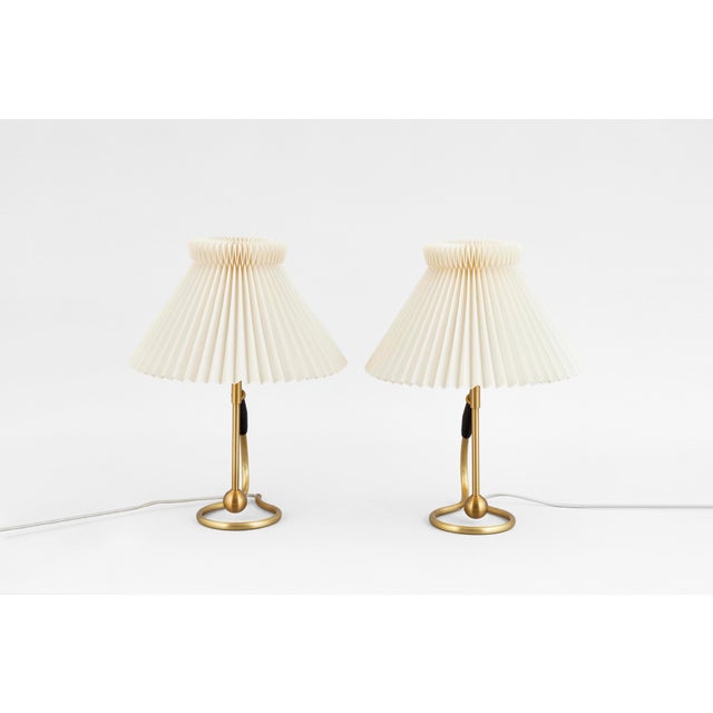 Le Klint Vintage Model 306 Table Lamps in Brass and Paper by Kaare Klint for Le Klint, Denmark, 1950, Set of 2 For Sale - Image 4 of 6