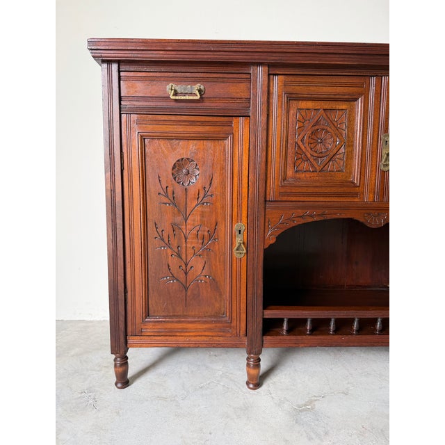 Antique Edwardian Solid Mahogany Carved Buffet / Sideboard Cabinet With Floral Motifs For Sale In Miami - Image 6 of 12