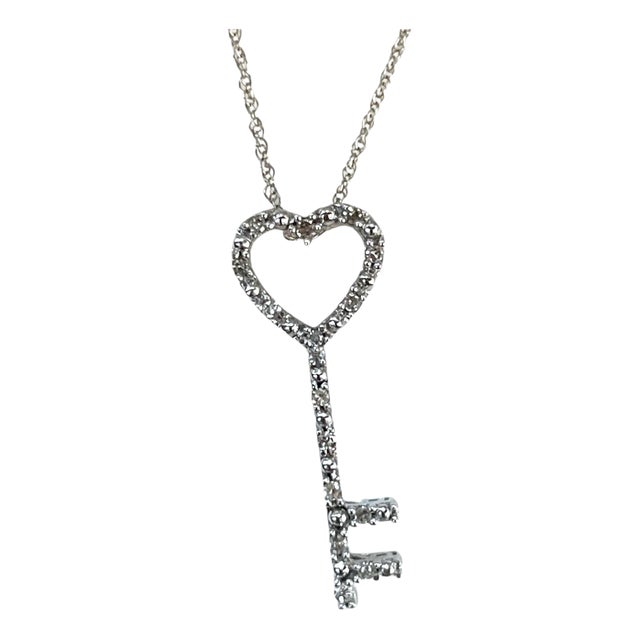 10k White Gold Heart-Key Pendant With Diamonds For Sale
