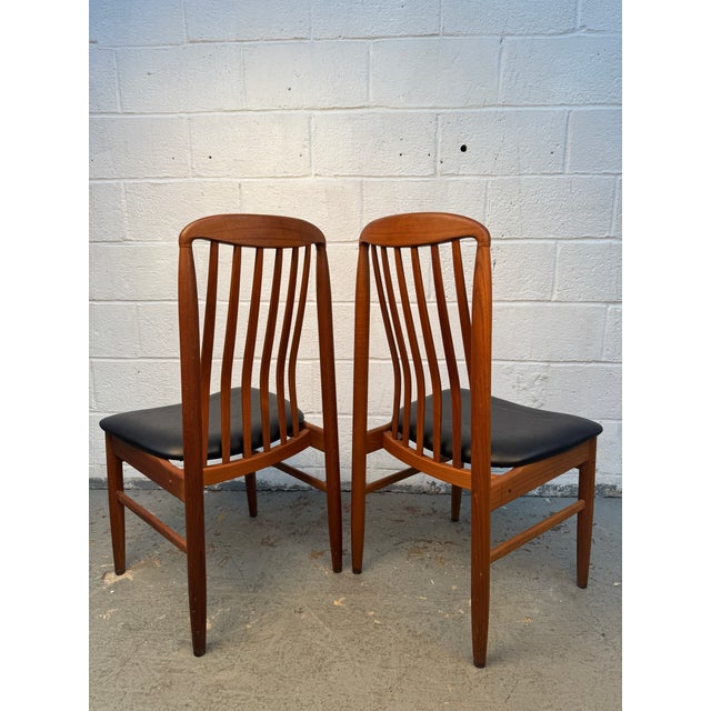 Wood Set of Six Mid-Century Slatted Teak Dining Chairs by Benny Linden For Sale - Image 7 of 18