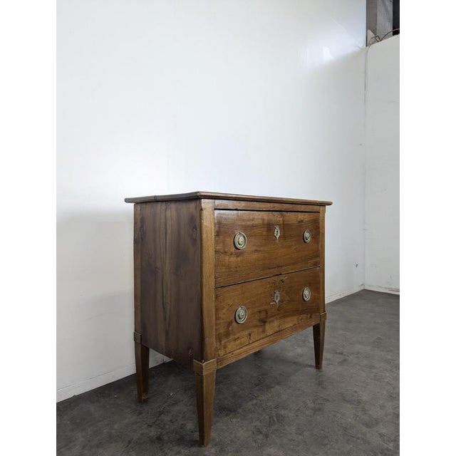 Small Directoire-Style Walnut Chest of Drawers, in Very Good conditions.