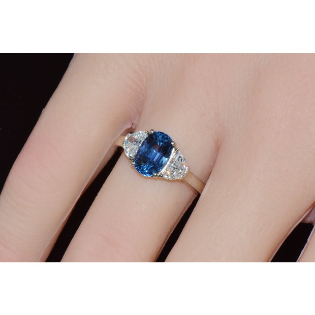 Early 21st Century Gia Certified Natural 2.66cts if D Diamond Cornflower Blue Sapphire 950 Platinum 3 Stone Ring, Size 6 For Sale - Image 5 of 14
