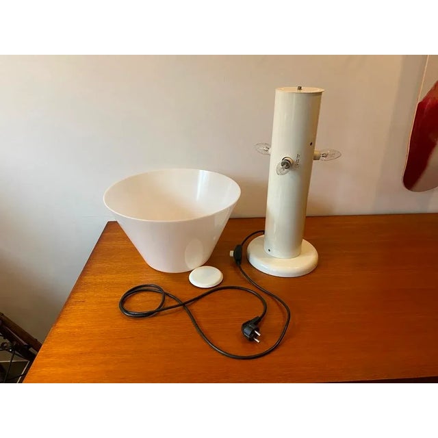 Guzzini White Lacquered Metal Lamp from Guzzini, 1970s For Sale - Image 4 of 15