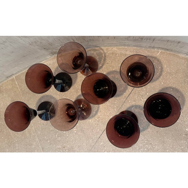 Rare Vintage Mid-Century Bill Blenko Designed Art Glass Air Twist Amethyst Water Goblets/Wine Glasses- Set of 8 For Sale - Image 9 of 12
