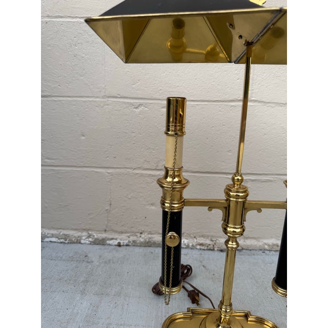 Hollywood Regency Vintage 1972 Chapman Bouillotte Table Lamp – Brass & Black Enamel, Hollywood Regency For Sale - Image 3 of 12