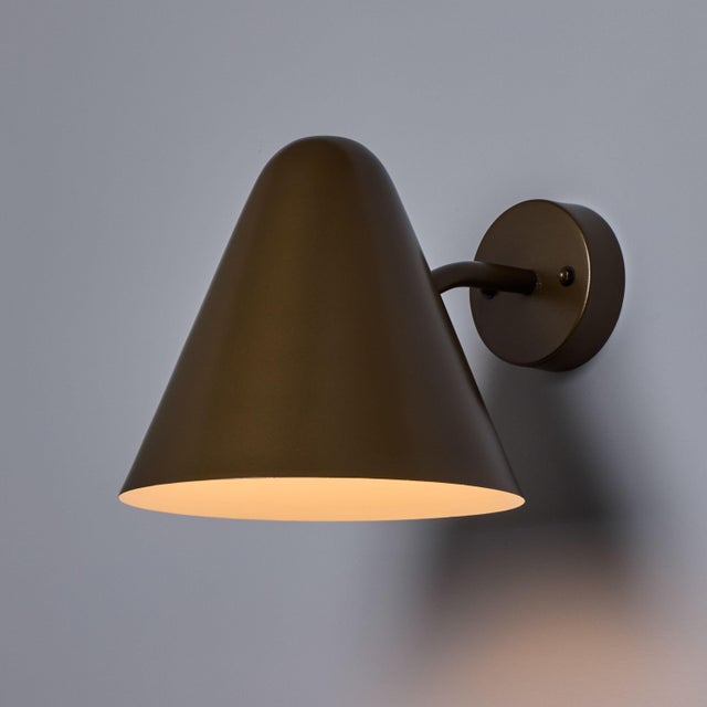 Jacques Biny Mid-Century Modern 'ZuZu' Brown Painted Brass Wall Sconce in the Style of Jacques Biny For Sale - Image 4 of 9