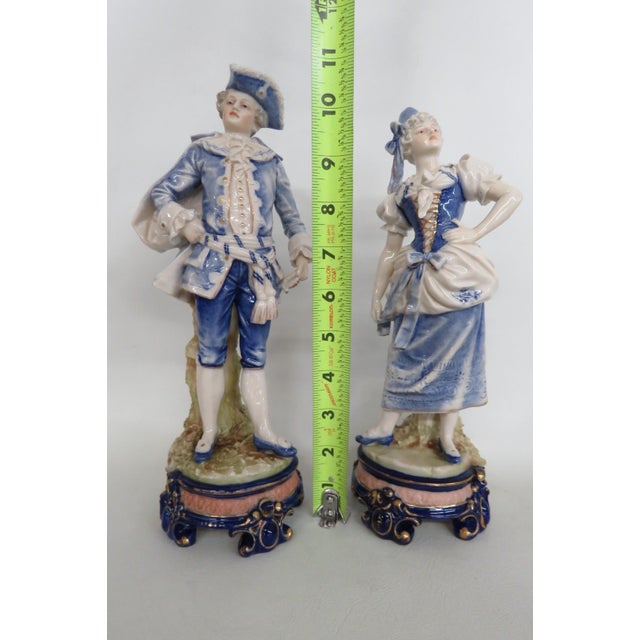Porcelain Continental Couple Pair of 2 Figurines 18th Century Style Attire 5069b For Sale - Image 15 of 17