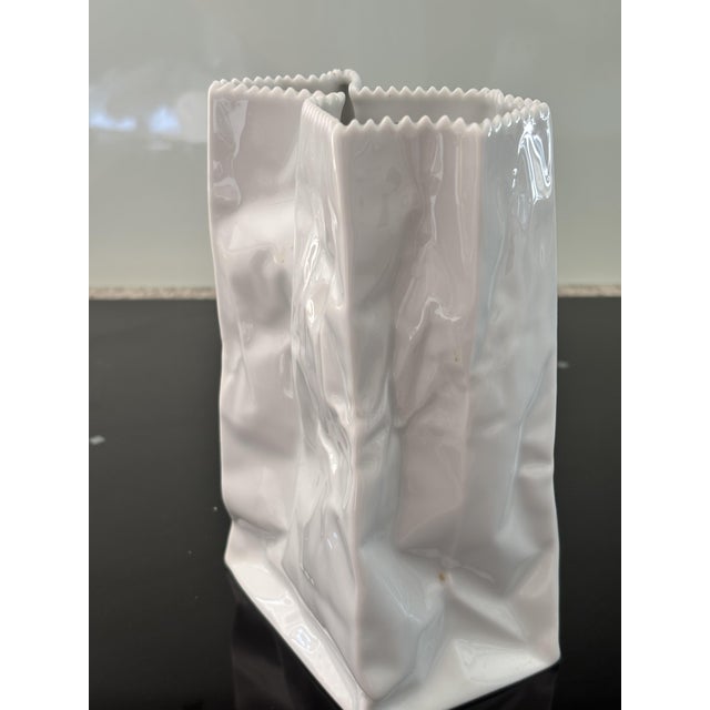 Vintage Paper Bag Ceramic Vase by Tapio Wirkkala for Rosenthal, 1970s For Sale - Image 4 of 9
