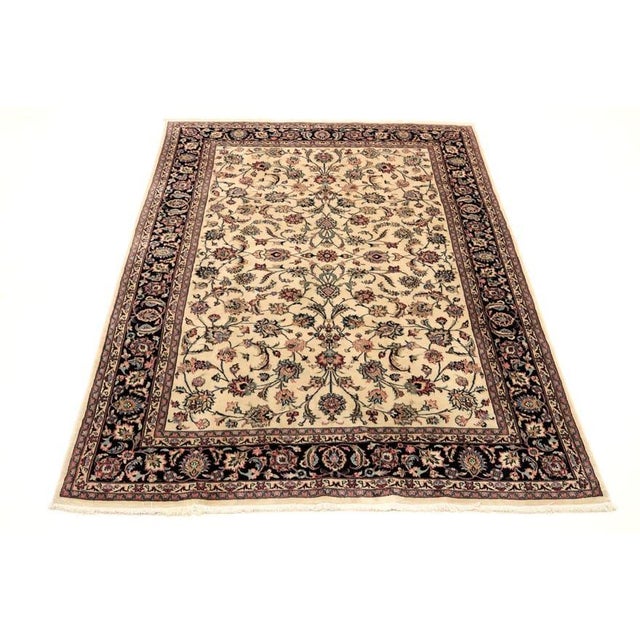 Middle Eastern Rug in Wool For Sale - Image 3 of 7