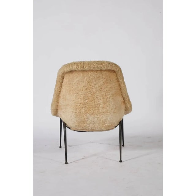 Italian Organic Lounge Chair in Wool with Black Lacquered Metal Legs, 1950s For Sale - Image 4 of 6
