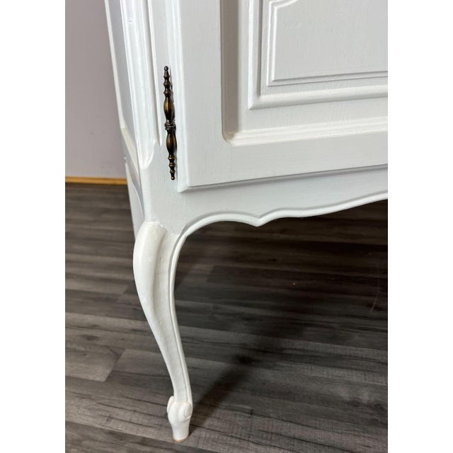 French Louis XVI Style Carved Dressing Table For Sale - Image 3 of 18